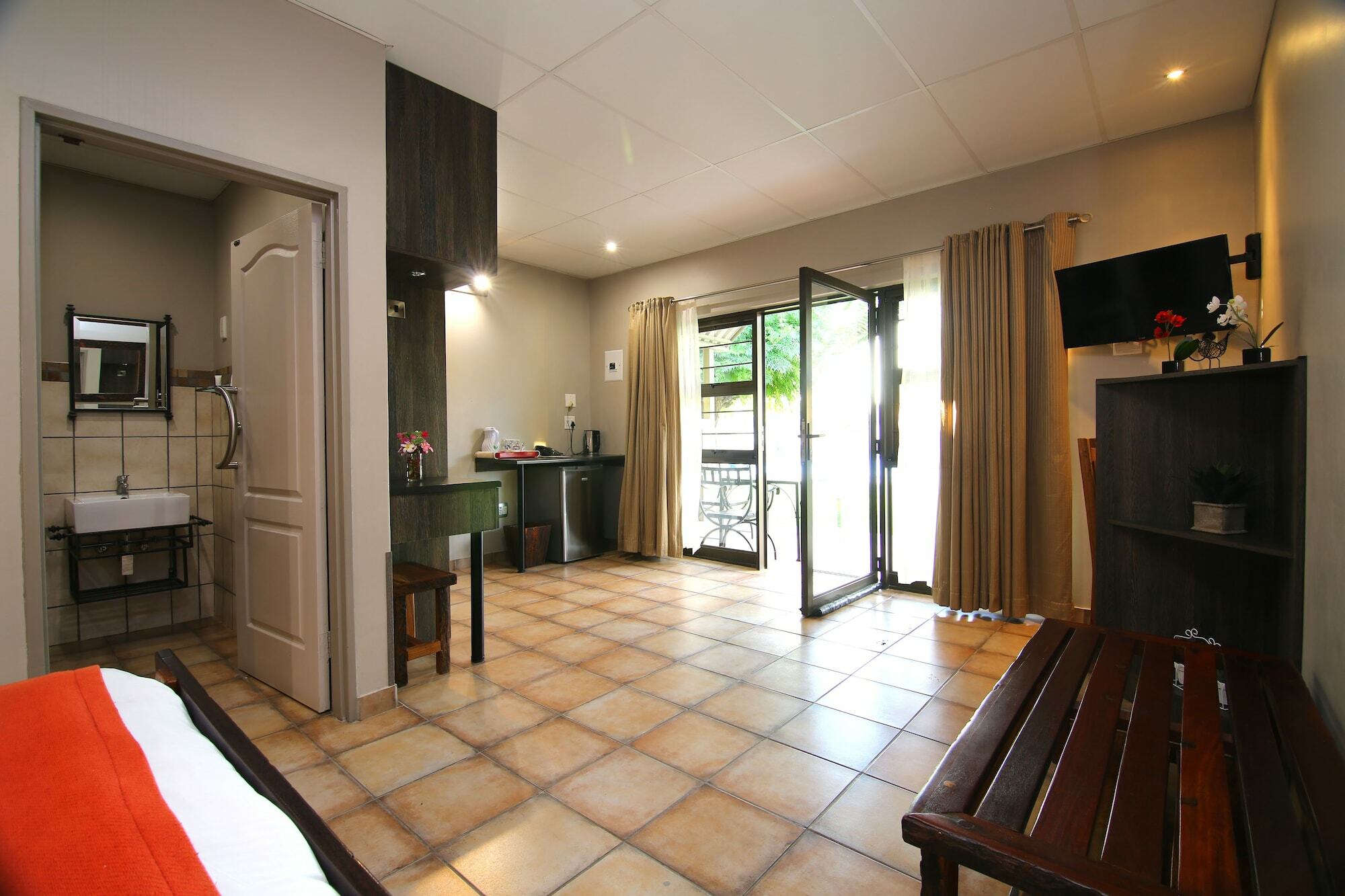 Kalahari Arms Hotel Khemsbok Zewnętrze zdjęcie
